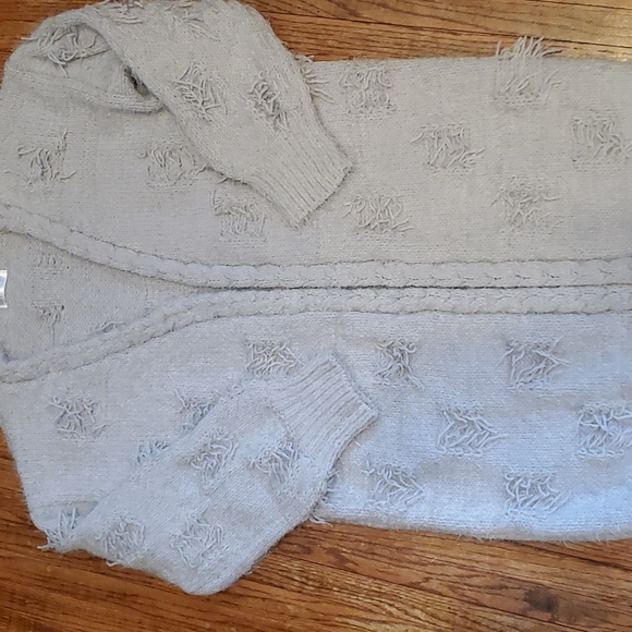 Janice Sweater - Picture 8 of 8